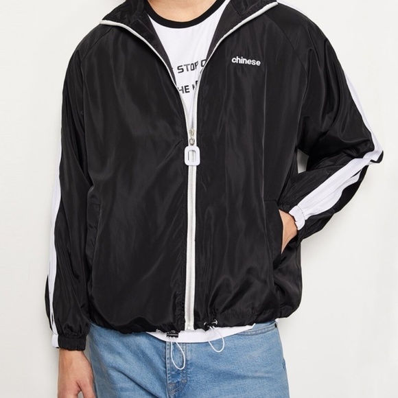 SALE ⬇️ NWOT JACKET BLACK  AND WHITE windbreaker - Picture 8 of 8